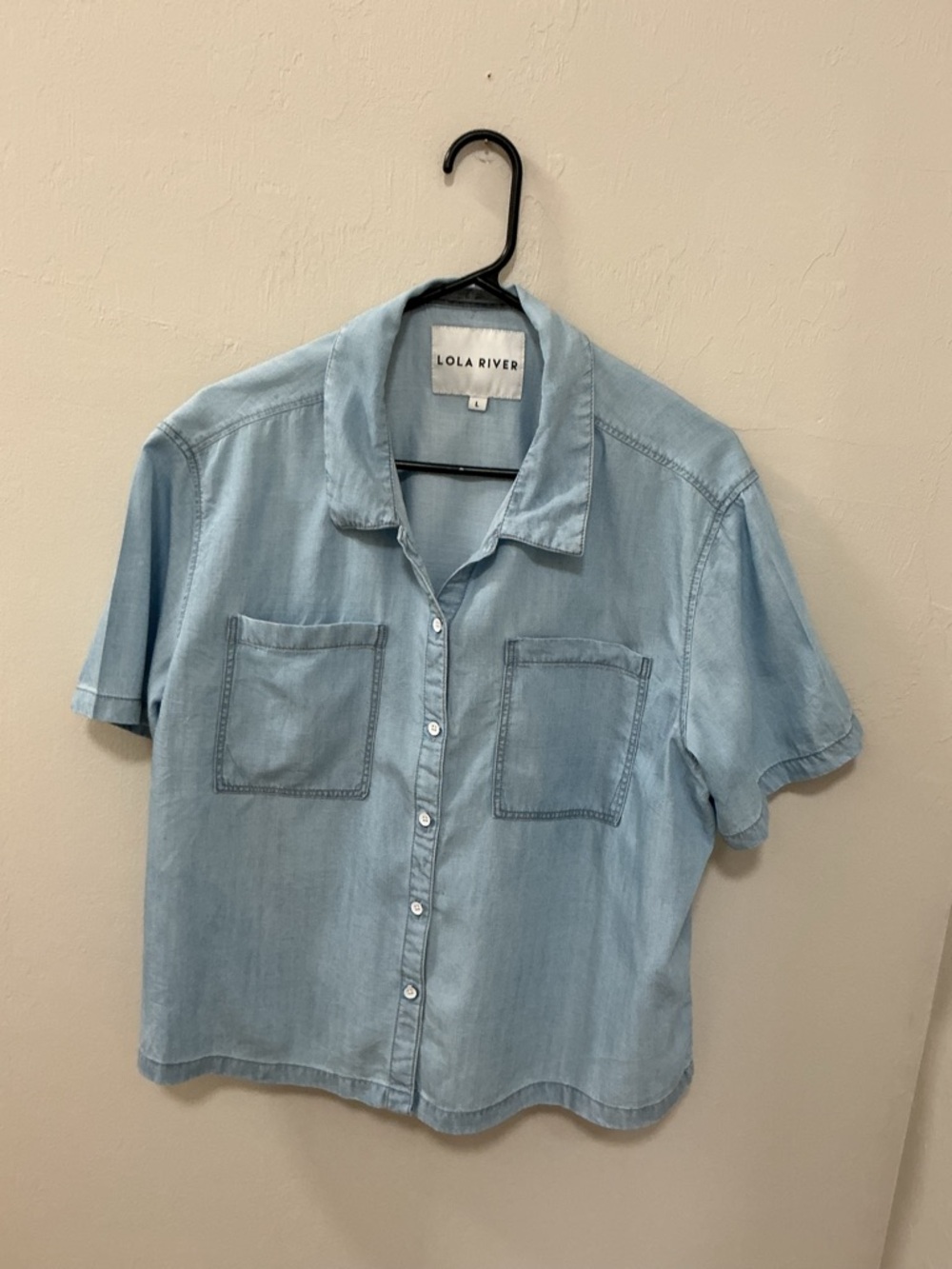 Lola River Light Wash Denim Button-Up Shirt size large